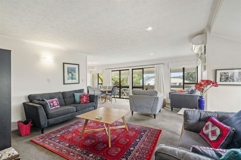 Photo of property in 3 Emery Grove, Bayview, Auckland, 0629