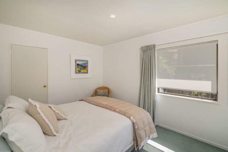 Photo of property in 2 Puriri Place, Whitianga, 3510