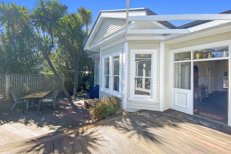 Photo of property in 31 Dyers Pass Road, Cashmere, Christchurch, 8022
