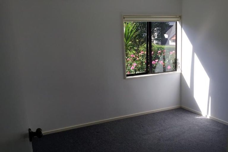 Photo of property in 2/7 Sheridan Terrace, Johnsonville, Wellington, 6037