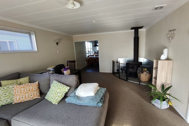 Photo of property in 9 Hoyle Place, New Plymouth, 4310