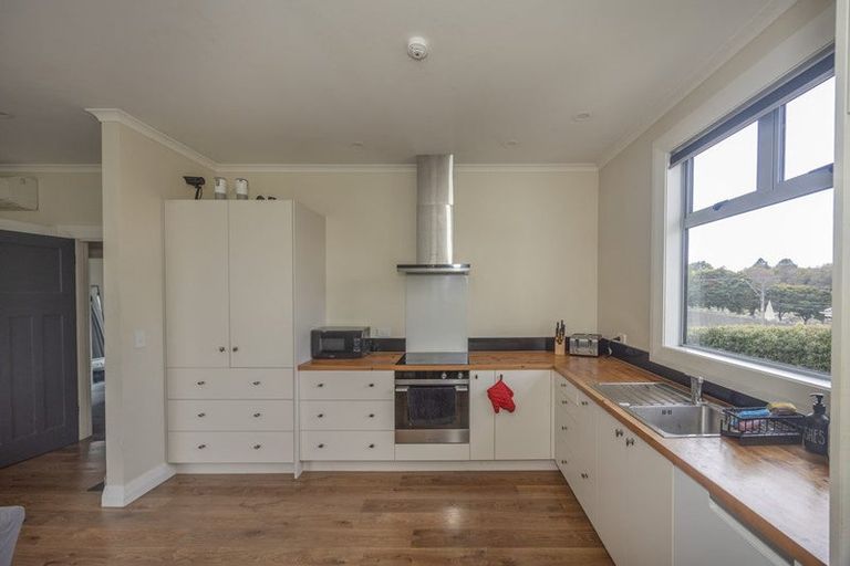 Photo of property in 64 Perth Street, South Hill, Oamaru, 9400