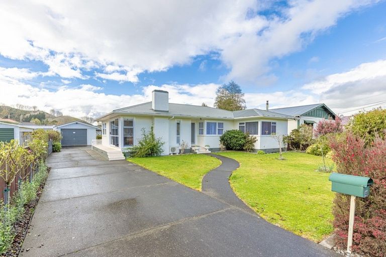 Photo of property in 48 Roberts Avenue, Aramoho, Whanganui, 4500