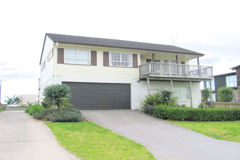 Photo of property in 310a Beverley Terrace, Whangamata, 3620
