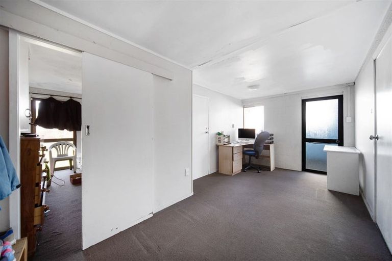 Photo of property in 304 Massey Road, Mangere East, Auckland, 2024