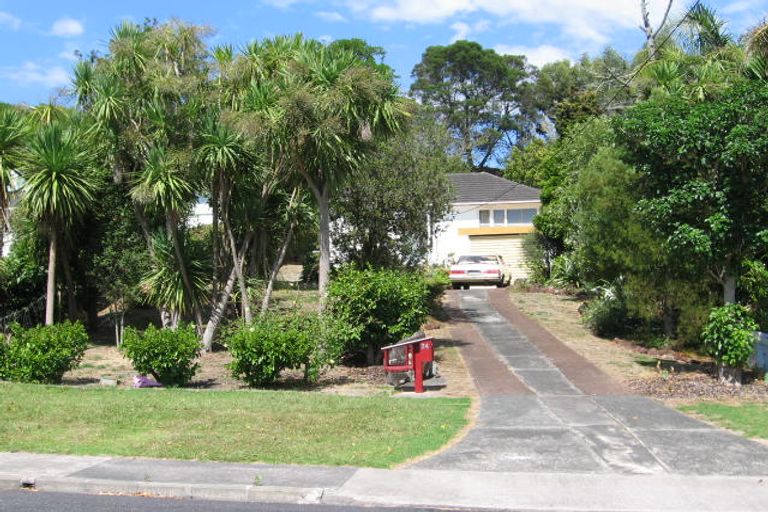 Photo of property in 24 Alexander Avenue, Torbay, Auckland, 0630