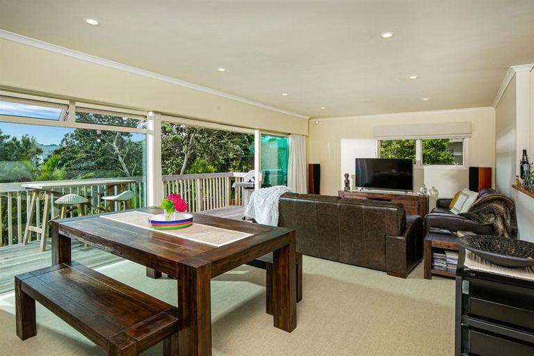 Photo of property in 5 Marae Road, Greenhithe, Auckland, 0632