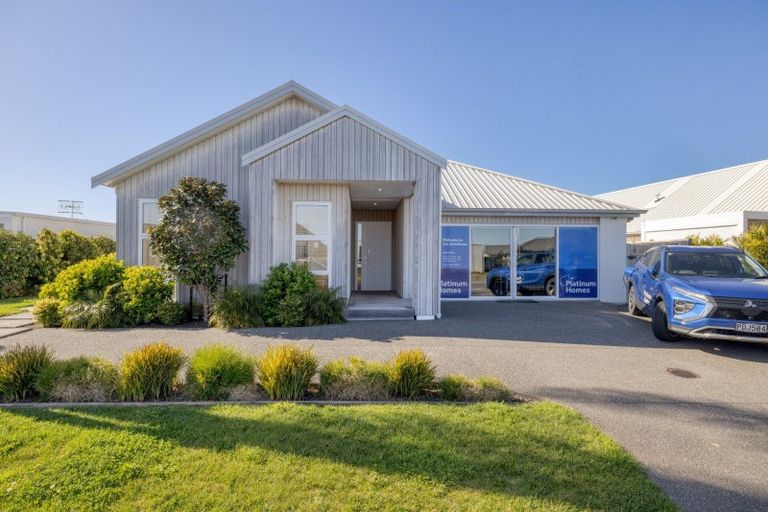 Photo of property in 14 Montiicola Drive, Papamoa Beach, Papamoa, 3118