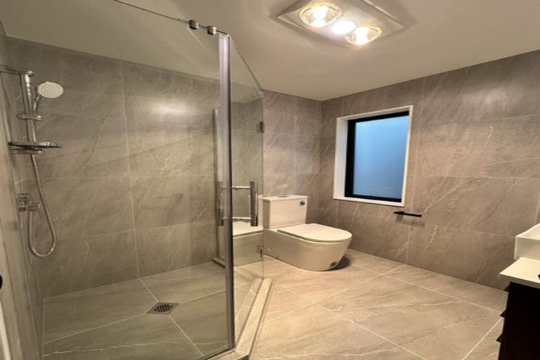 Photo of property in 14d Serjeant Street, Henderson, Auckland, 0612