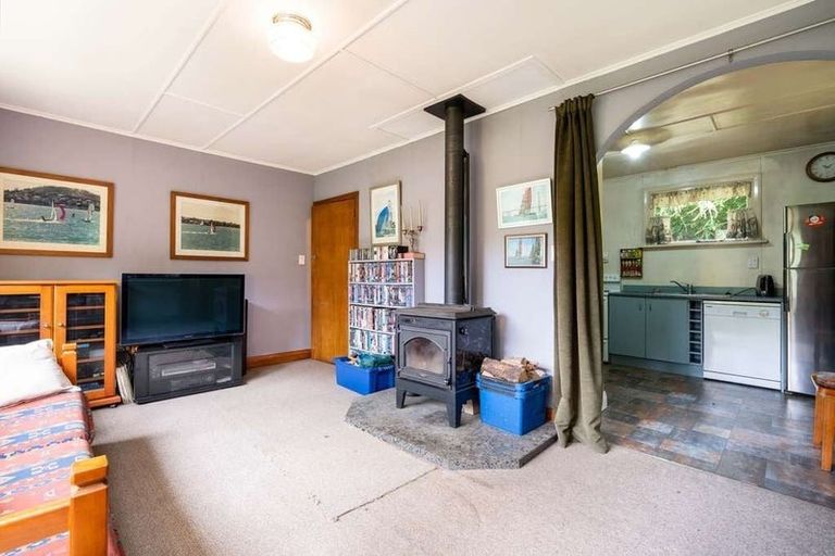 Photo of property in 1715 Waipori Falls Road, Waipori Falls, Outram, 9073