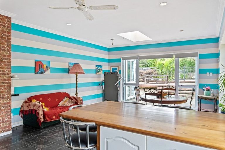 Photo of property in 39 Dale Road, Raumati South, Paraparaumu, 5032