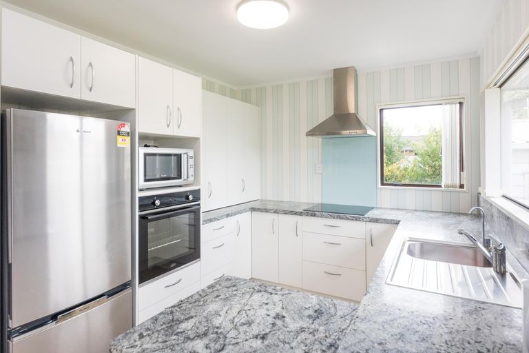 Photo of property in 34 Roberts Line, Kelvin Grove, Palmerston North, 4414