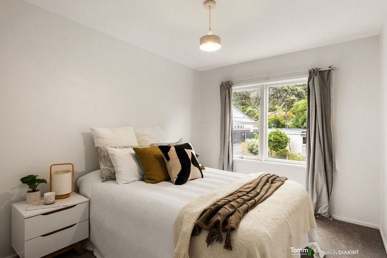 Photo of property in 17 Beach Street, Island Bay, Wellington, 6023