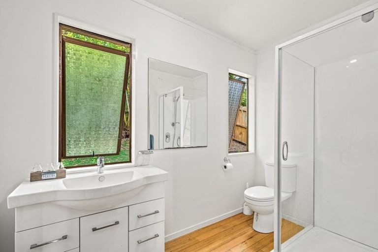 Photo of property in 2/24 Wisteria Way, Mairangi Bay, Auckland, 0630