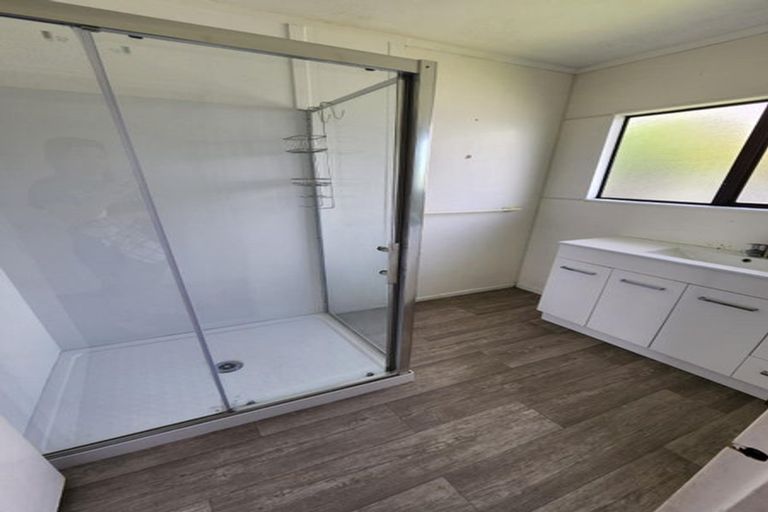 Photo of property in 8a Montgomery Avenue, Pukekohe, 2120