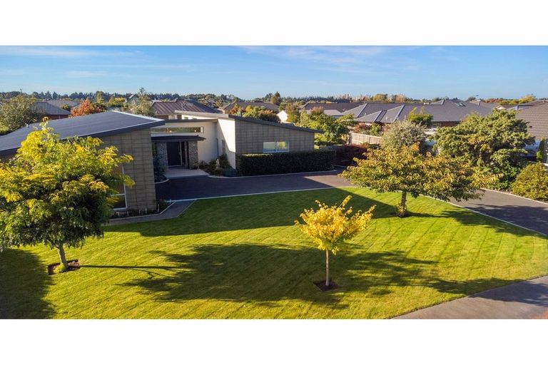 Photo of property in 24 Elizabeth Allen Drive, West Melton, 7618