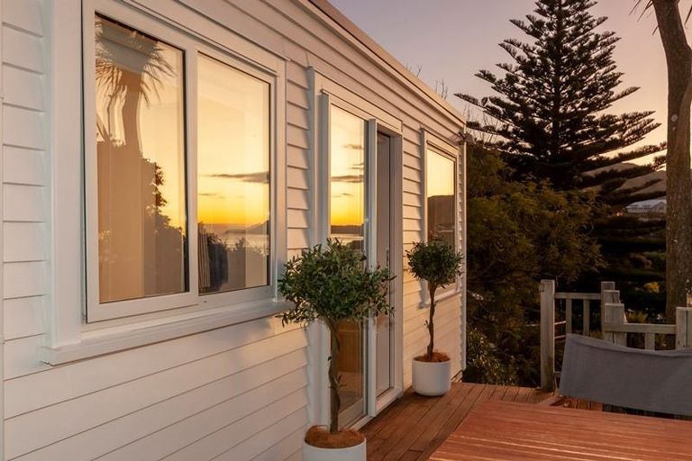 Photo of property in 20 Pingau Street, Paekakariki, 5034