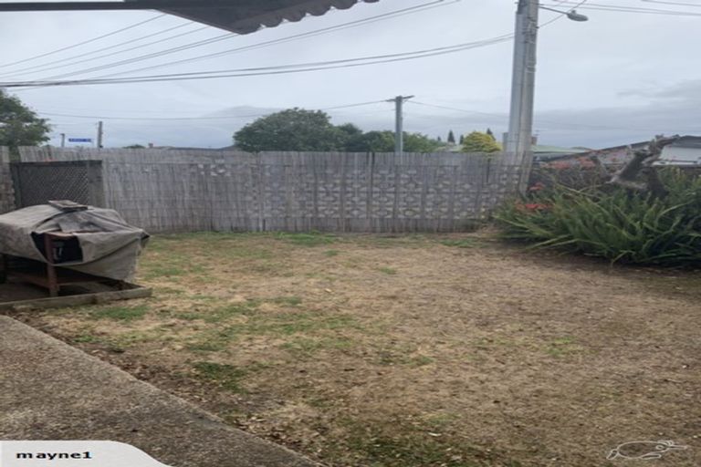 Photo of property in 1/59 Tawa Road, One Tree Hill, Auckland, 1061