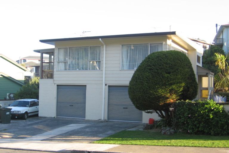 Photo of property in 25 Cortina Avenue, Johnsonville, Wellington, 6037
