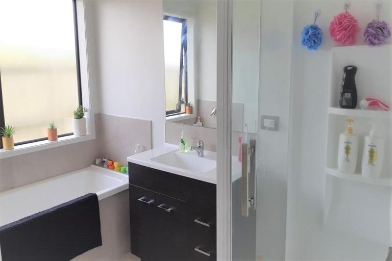 Photo of property in 11 Millbrae Place, Pokeno, 2402