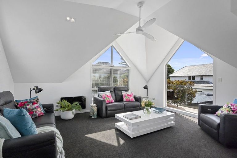 Photo of property in 102a Esplanade, Sumner, Christchurch, 8081