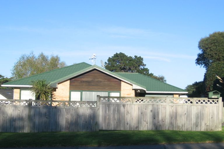 Photo of property in 20a Martin Road, Paraparaumu Beach, Paraparaumu, 5032
