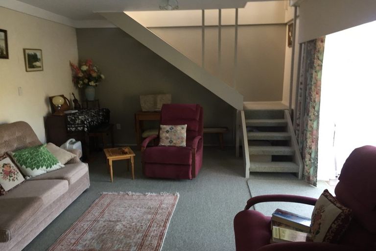 Photo of property in 1/49a Hebron Road, Waiake, Auckland, 0630