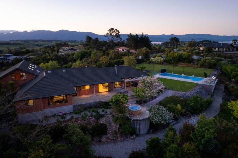 Photo of property in 82 Brooks View Heights, Tasman, Upper Moutere, 7173