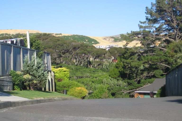 Photo of property in 33 Saunders Close, Whitby, Porirua, 5024