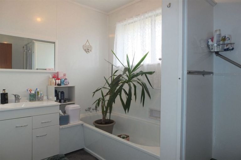 Photo of property in 2/39 Gleniti Road, Gleniti, Timaru, 7910