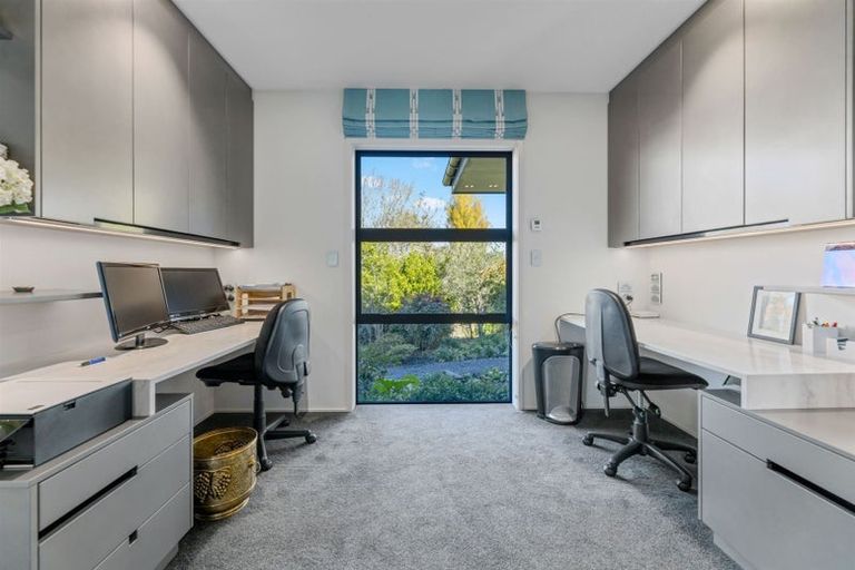 Photo of property in 21 Taunton Green, Papanui, Christchurch, 8052