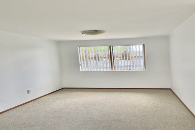 Photo of property in 5 Urlich Drive, Ranui, Auckland, 0612