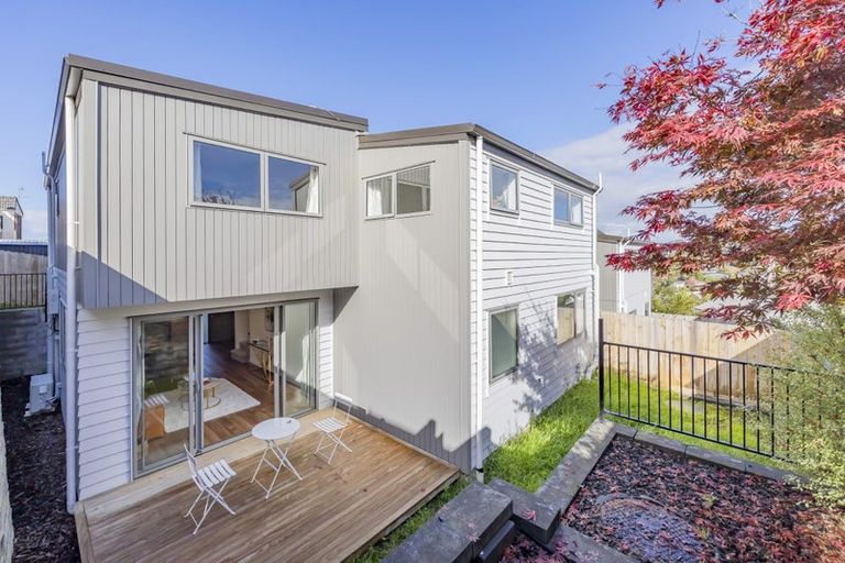 Photo of property in 32c Gulf View Road, Murrays Bay, Auckland, 0630