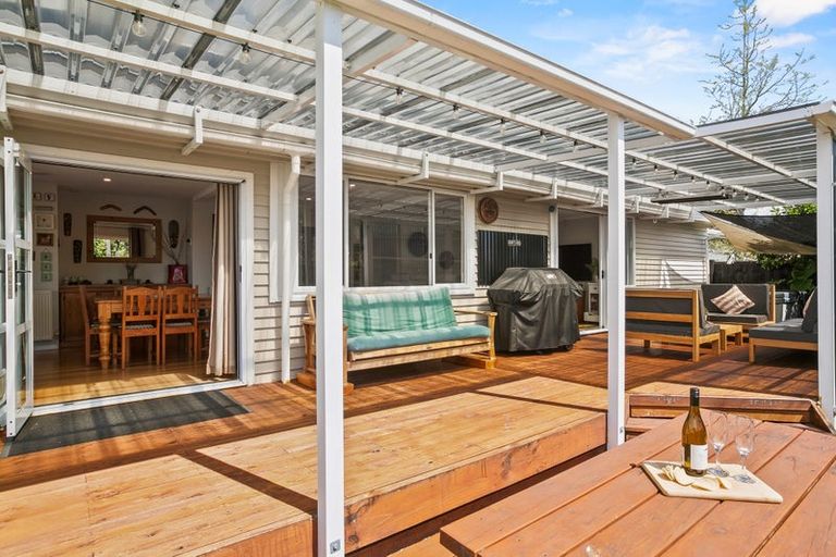 Photo of property in 53 Govett Avenue, Frankleigh Park, New Plymouth, 4310