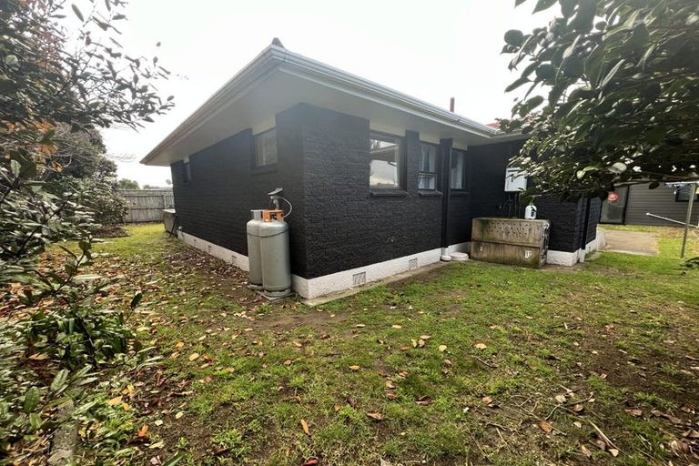 Photo of property in 11a Toi Street, Otaki Beach, Otaki, 5512