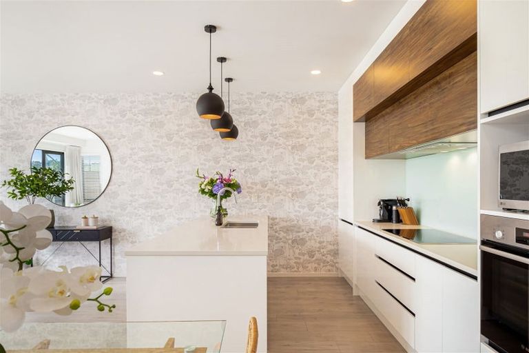 Photo of property in 10 Arran Point Parade, Orewa, 0931