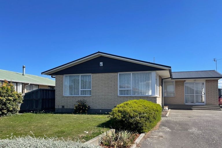 Photo of property in 62 Oriana Crescent, Hornby, Christchurch, 8042