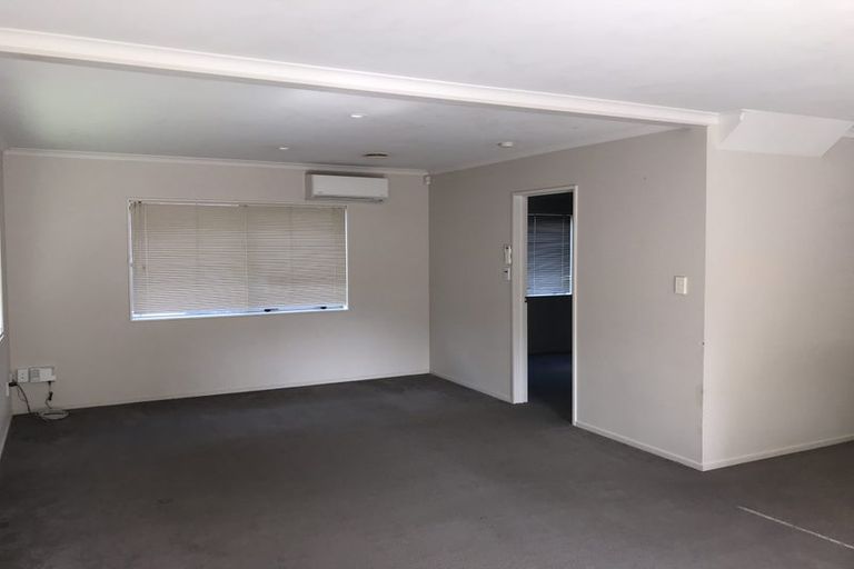 Photo of property in 18a Saralee Drive, Manurewa, Auckland, 2105