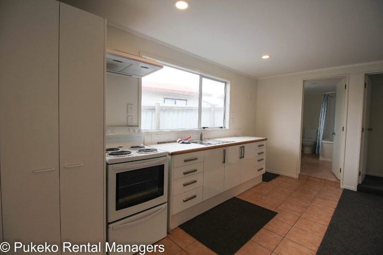 Photo of property in 5 Janese Place, Weymouth, Auckland, 2103