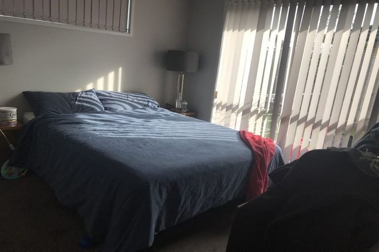 Photo of property in 15 Captain Mitchell Drive, Opaheke, Papakura, 2113