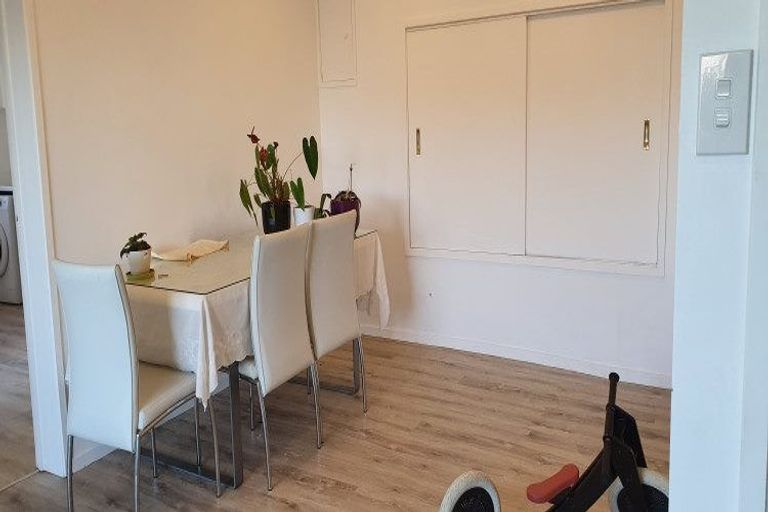 Photo of property in 157 Luckens Road, West Harbour, Auckland, 0618