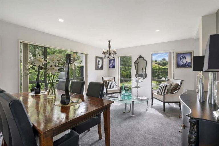 Photo of property in 28 Highcrest Heights, Westmorland, Christchurch, 8025