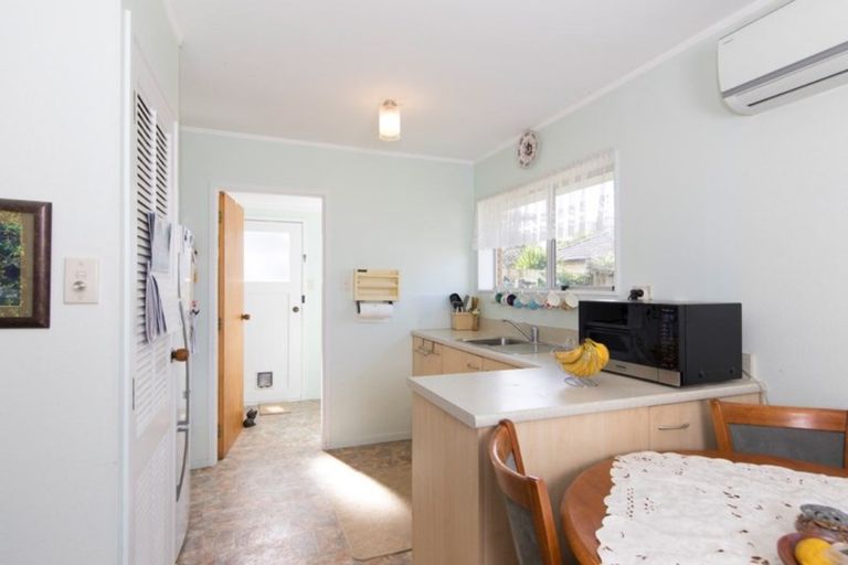 Photo of property in 16c Karaka Street, Otaki Beach, Otaki, 5512