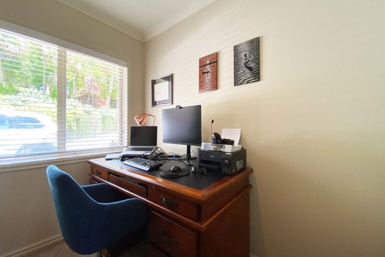 Photo of property in 124 Trig Road, Whitford, Howick, 2571