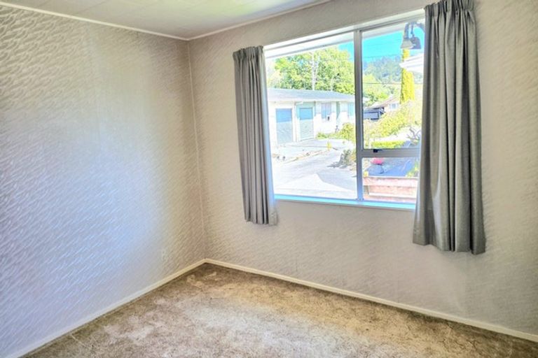 Photo of property in 259b Stokes Valley, Stokes Valley, Lower Hutt, 5019