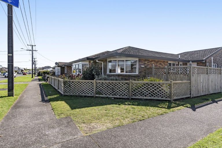 Photo of property in 1/39 Sackville Street, Fitzroy, New Plymouth, 4312