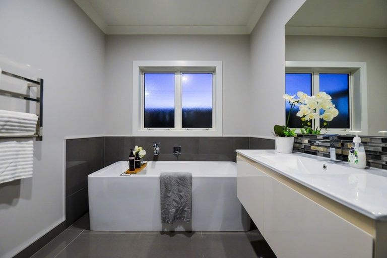 Photo of property in 17 Karl Michael Crescent, Flagstaff, Hamilton, 3210