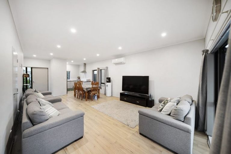 Photo of property in 16 Kuparu Street, Weymouth, Auckland, 2103