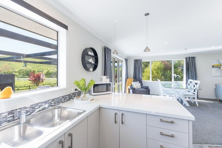 Photo of property in 10 Gossey Drive, Wakefield, 7025