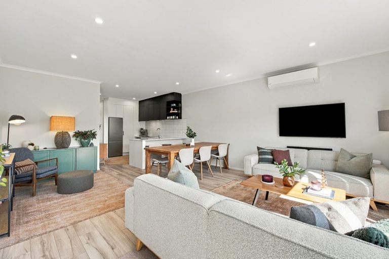 Photo of property in 8 Roundel Crescent, Whenuapai, Auckland, 0618